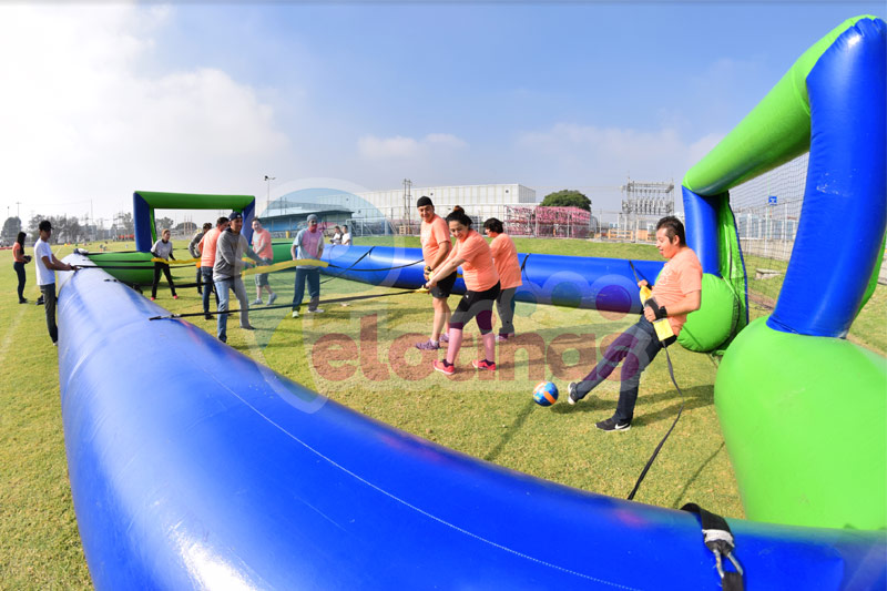 Renta cancha inflable de futbol — renta de inflables en CDMX (foto 2)
