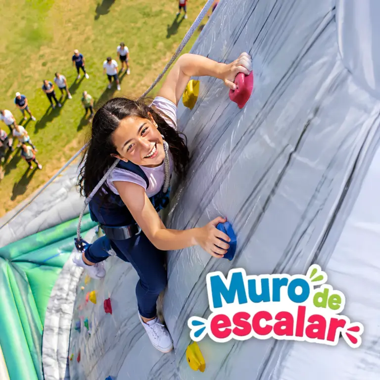 Muro de escalar inflable: reto de trepar en muro inflable para niños y adultos, renta en CDMX