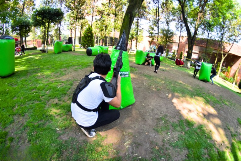 Laser Attack — renta de inflables en CDMX